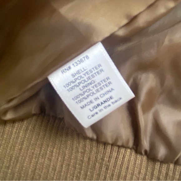 Camouflage bomber jacket: Large **w168 - Picture 11 of 14